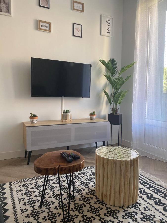 Les Rives Saint Symphorien, Appartements Meubles Longeville-les-Metz ภายนอก รูปภาพ